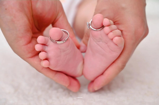 来宾7个月孕妇肚子疼